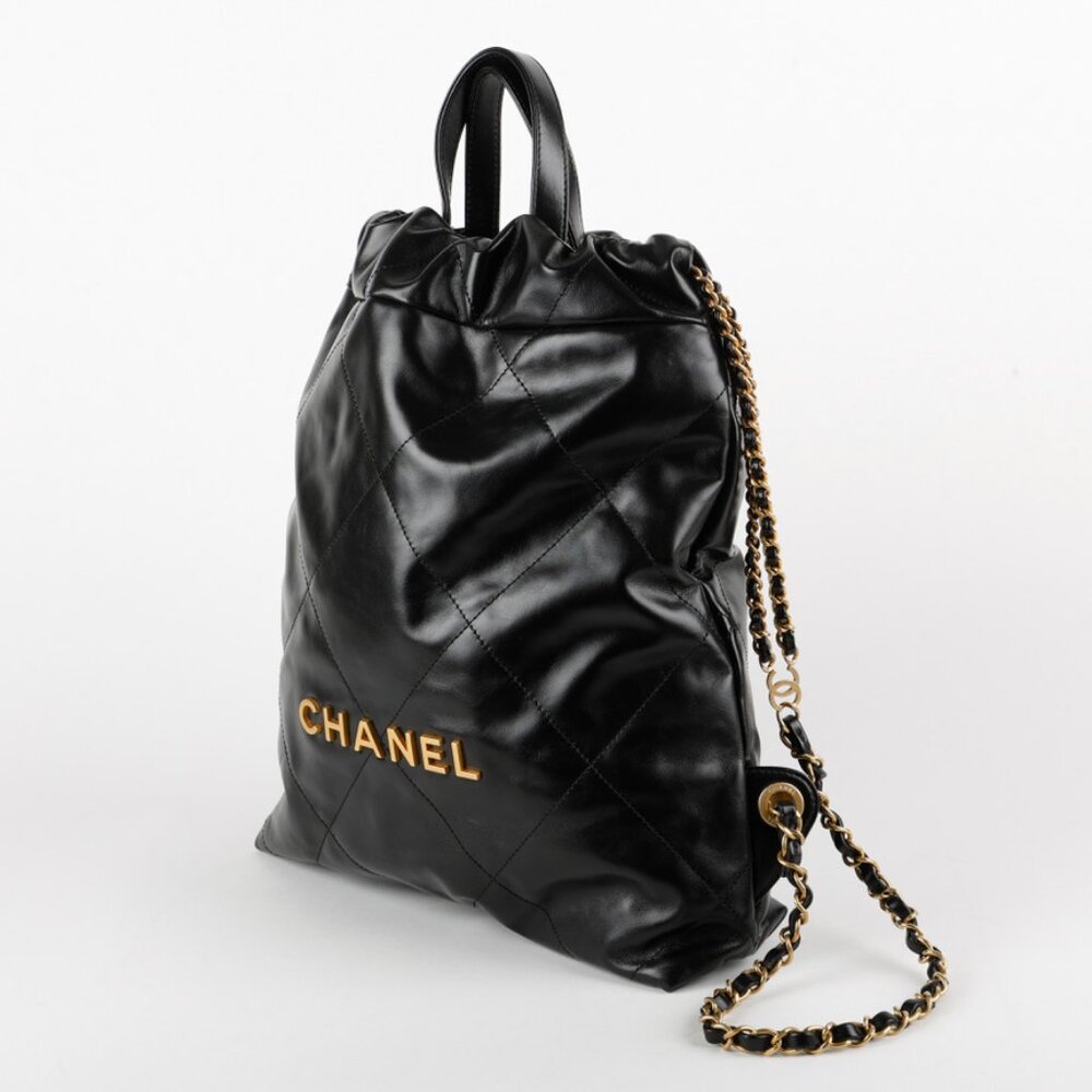 Chanel 22 Backpack Black Lambskin - Picture 2 of 7